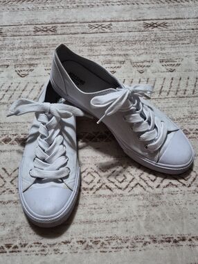 Mossimo Supply Co. White Low-Top Canvas Sneakers, Women's Lace-Up Casual Shoes